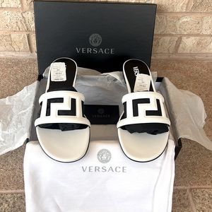 Versace white size 40 sandals. BRAND NEW!!! Original Box and shoe bag!